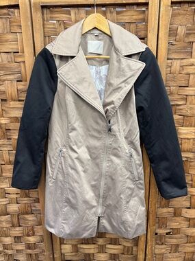 Soia & Kyo Beige Trench Coat with Black Sleeves